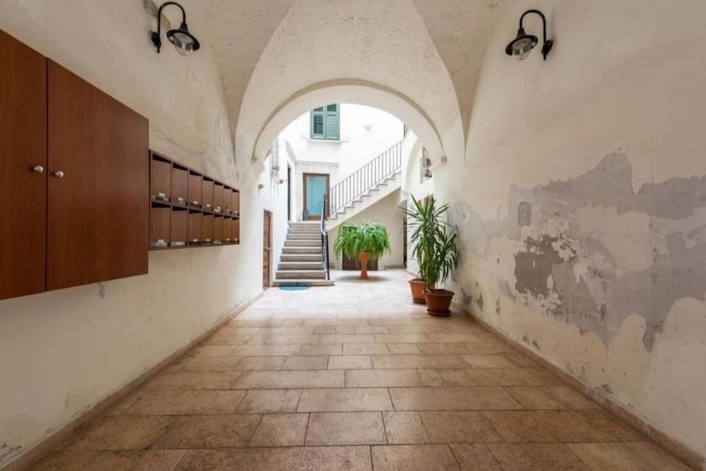 Apt 2 In The Historic Center Bari Exterior photo